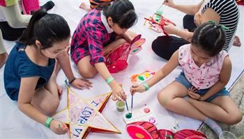 Nhiều hoạt động vui chơi Trung thu cho trẻ em Thành phố