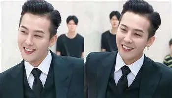 Khoảnh khắc cũ bị đào mộ, G-Dragon bỗng gây sốt khi mặc vest lịch lãm, siêu điển trai