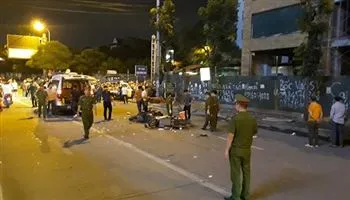 Một người tử vong thanh sắt rơi từ công trình