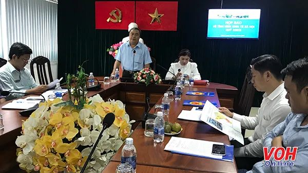 Ông Trần Quang Bá - Phó Chủ tịch UBND quận 3 chia sẻ tại buổi họp báo.