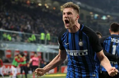Milan Skriniar của Inter Milan