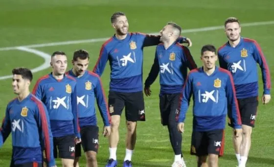 Ramos và Alba trên ĐT Tây Ban Nha