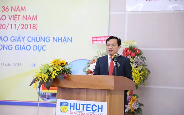 Ông Mai Văn Trinh, Cục trưởng Cục Quản lý chất lượng Bộ GD-ĐT phát biểu tại buổi lễ.