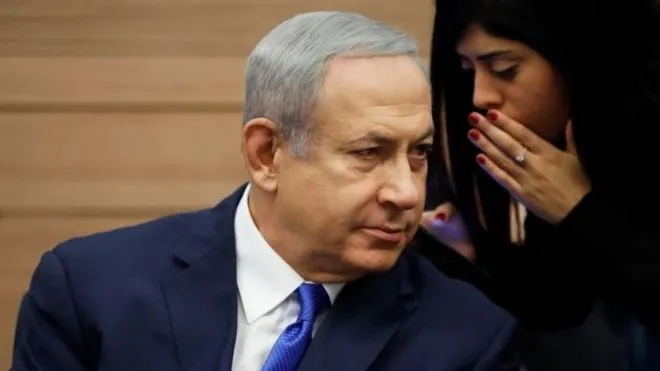 Thủ tướng Israel thoát khỏi mối đe dọa bầu cử sớm