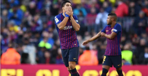 Chấn thương của Suarez đẩy Barca vào cuộc khủng hoảng lực lượng