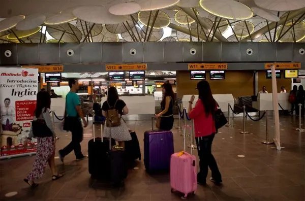 Công dân Syria bị từ chối nhập cảnh phải sống trong sân bay rời Malaysia đến Canada