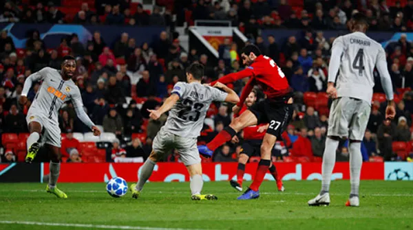 Diễn biến chính Cup C1 trận Man Utd vs Young Boys: Fellaini đưa Quỷ đỏ vào vòng knock-out