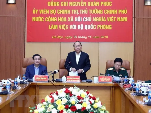 Thủ tướng Nguyễn Xuân Phúc làm việc với lãnh đạo Bộ Quốc phòng