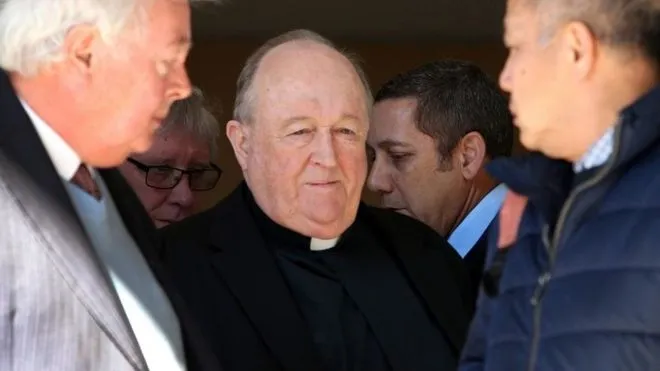 Cáo buộc về tội che giấu hành vi lạm dụng tình dục của cựu tổng giám mục Phillip Wilson bị hủy bỏ