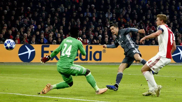 Diễn biến chính Cup C1 trận Ajax vs Bayern Munich: Hòa nghẹt thở, Bayern giành ngôi đầu bảng