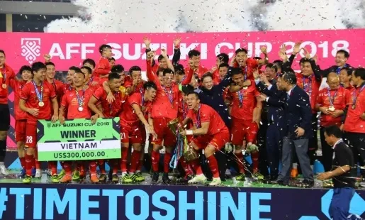 Việt Nam giương cao cúp vô địch AFF 2018