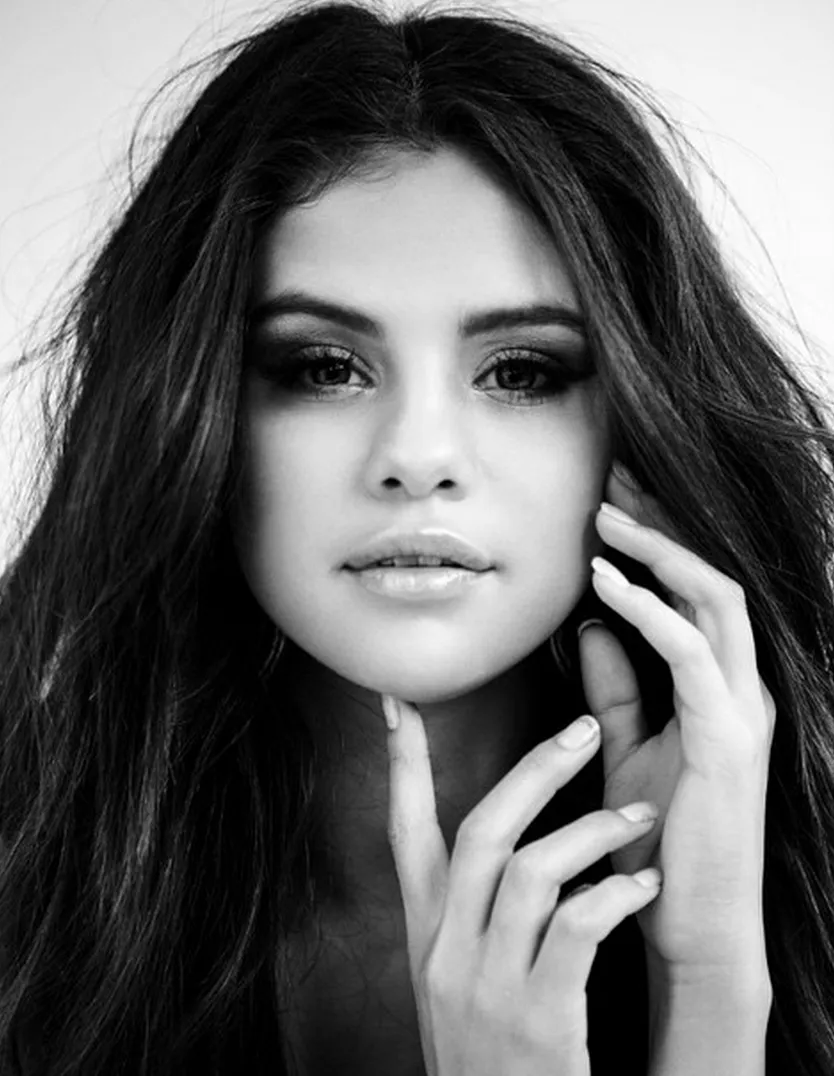 VOH-Selena-Gomez-tai-xuat-sau-dieu-tri-tam-than-7