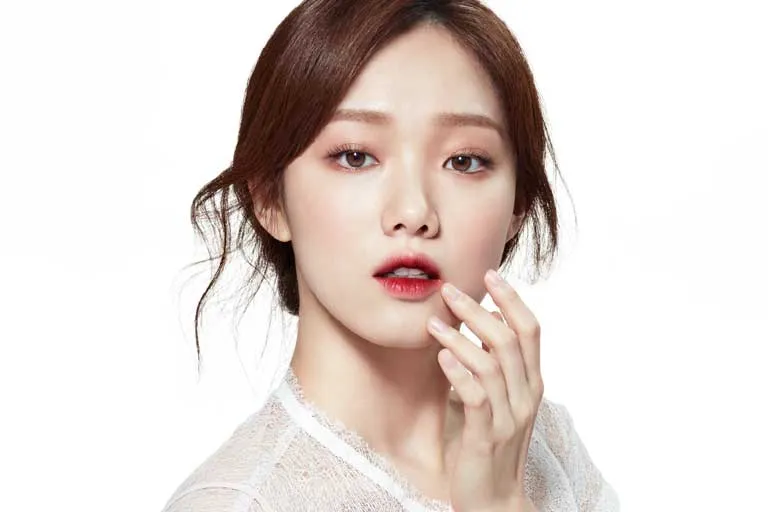voh-lee-sung-kyung-makeup-1