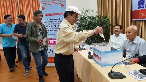 Bùi Thị Thu Thảo vượt qua Quang Hải giành giải thưởng VĐV tiêu biểu Việt Nam 2018