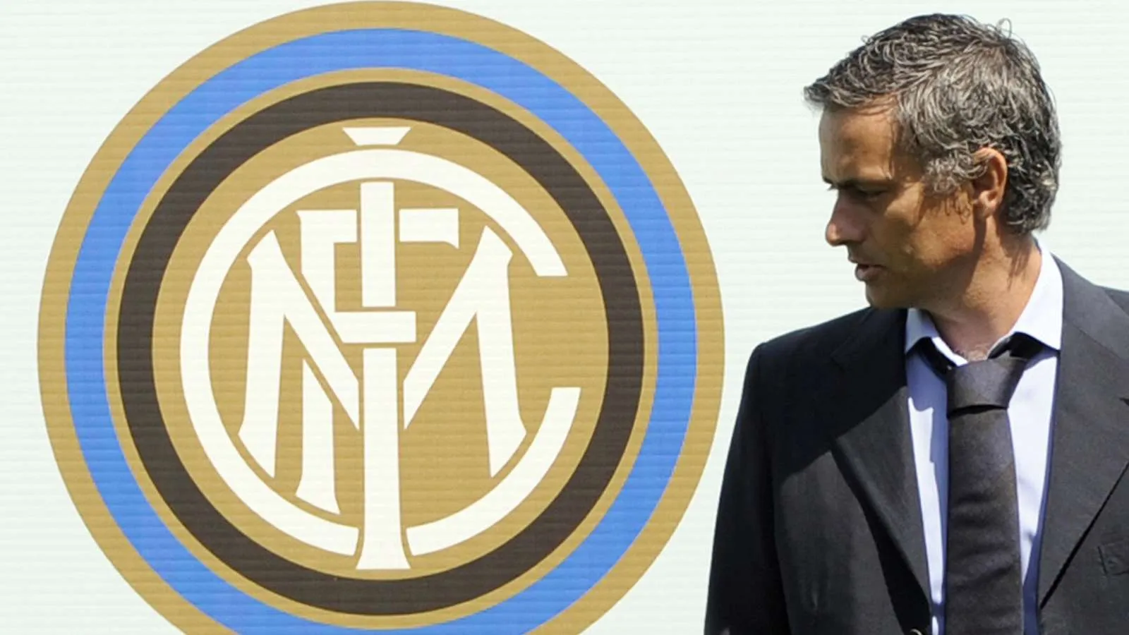 Inter Milan phủ nhận tin đồn bổ nhiệm Mourinho trong tương lai gần
