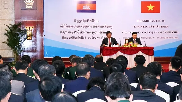 Đẩy mạnh hợp tác và phát triển các tỉnh biên giới Việt Nam – Campuchia