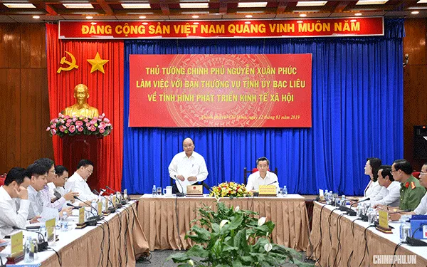Thủ tướng Chính phủ Nguyễn Xuân Phúc làm việc với Ban Thường vụ Tỉnh ủy Bạc Liêu.