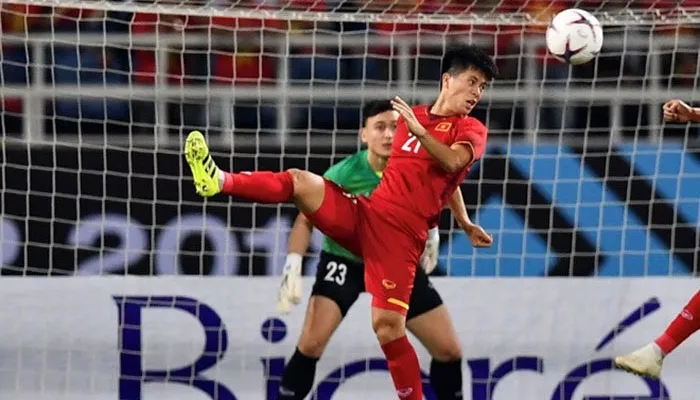 BLV Quang Huy khẳng định ĐT Việt Nam đã thi đấu phòng ngự không tốt khi thiếu Đình Trọng vì chấn thương