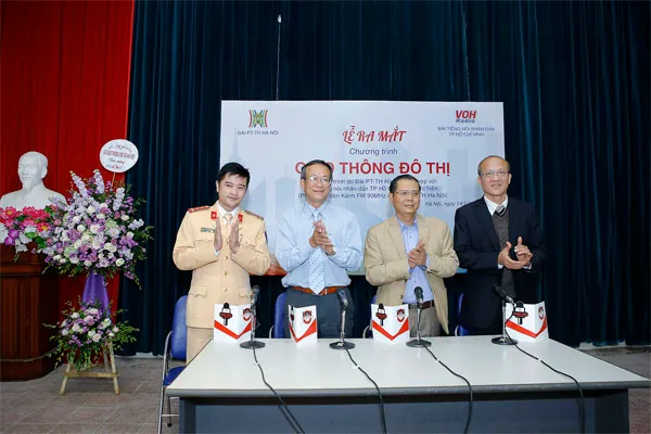 Từ ngày 14/1, kênh Giao thông đô thị FM 95.6 Mhz (VOH) phối hợp phát sóng FM 90 tại Hà Nội
