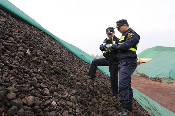 Trung Quốc mở các cơ sở tái chế rác mới sau khi nới lệnh cấm nhập khẩu rác
