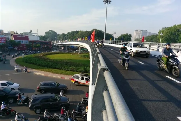 thông xe cầu vượt thép, nút giao Nguyễn Thái Sơn-Nguyễn Kiệm