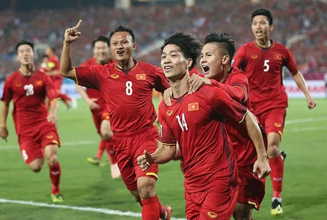 đội tuyển Việt Nam - Công Phượng ăn mừng bàn thắng