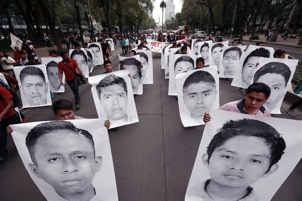 Ảnh 43 sinh viên Mexico bị mất tích