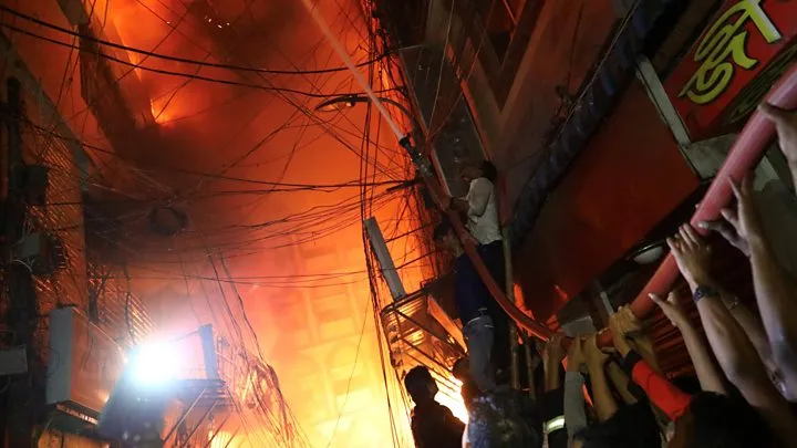 Cháy lớn tại phố cổ ở thủ đô Dhaka, Bangladesh