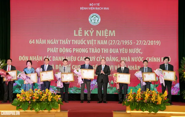 Ngày Thầy thuốc Việt Nam , Thủ tướng Nguyễn Xuân Phúc,  BV Bạch Mai