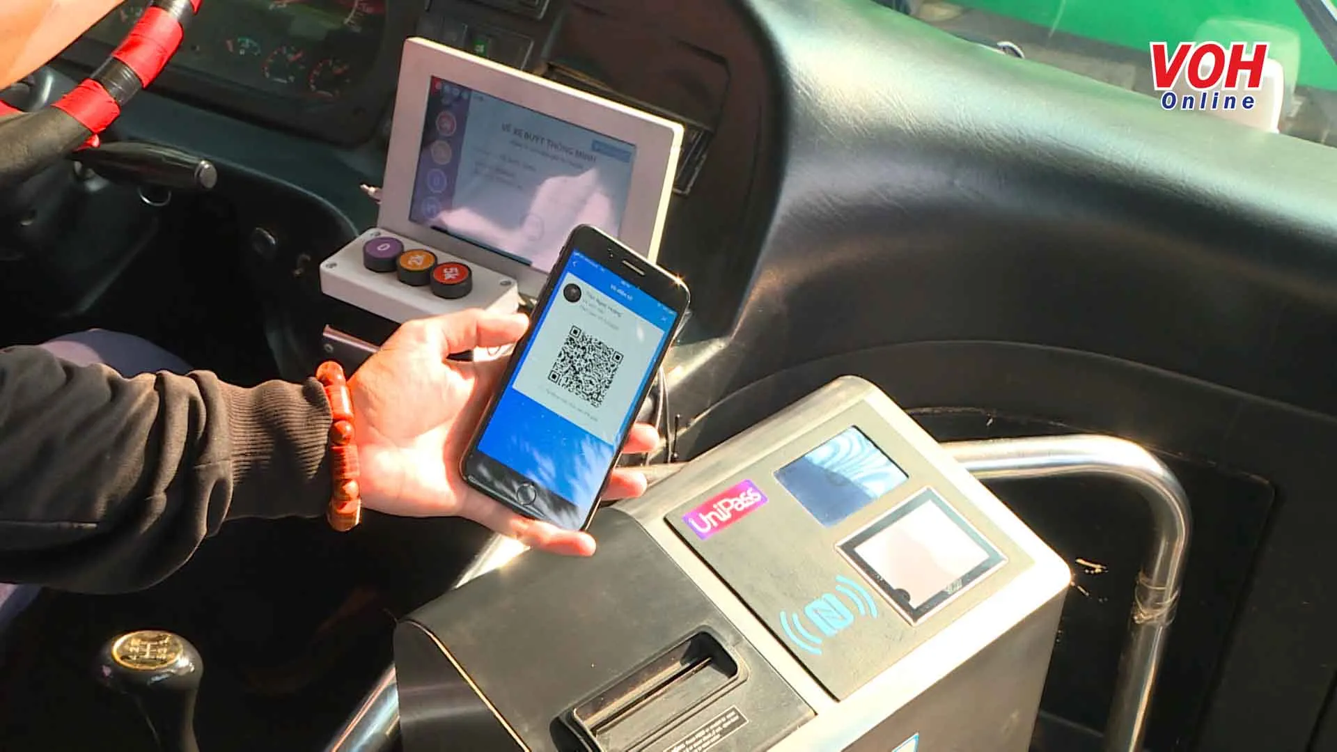 Áp dụng công nghệ hiện đại vào thẻ xe buýt điện tử