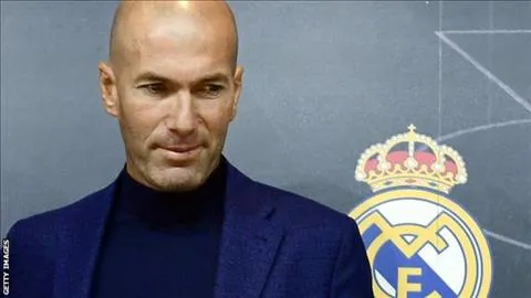 HLV Zidane chính thức trở lại Real Madrid