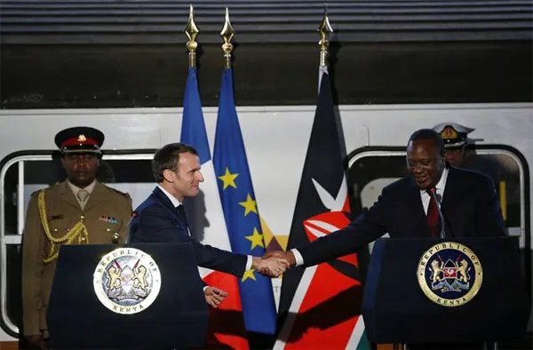 Tổng thống Pháp Emmanuel Macron và Tổng thống Kenya Uhuru Kenyatta ở Nairobi, Kenya ngày 13/3/2019