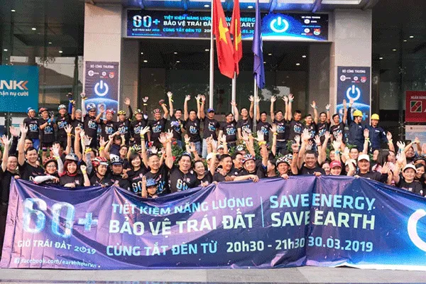Diễu hành hưởng ứng chiến dịch Giờ trái đất 2019