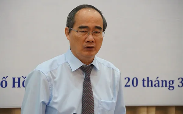 Bí thư Thành ủy Nguyễn Thiện Nhân phát biểu tại hội thảo