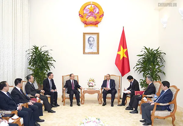Thủ tướng tiếp Bí thư Khu tự trị dân tộc Choang Quảng Tây (Trung Quốc)