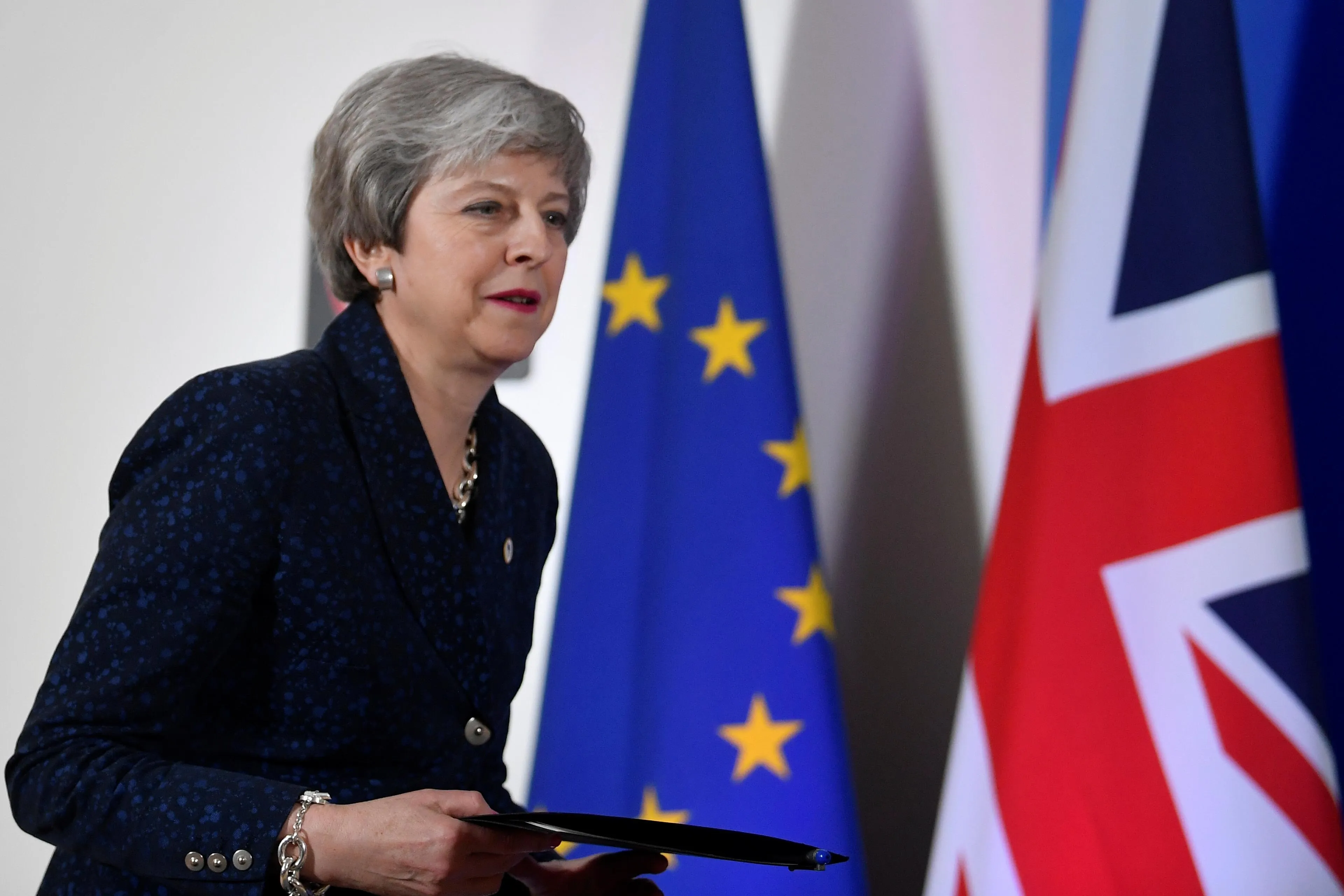 Thủ tướng Anh Theresa May tại hội nghị ở Brussels (Ảnh: Reuters)