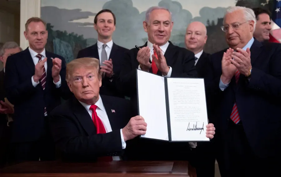 Tổng thống Trump ký bản tuyên bố công nhận Cao nguyên Golan thuộc về Israel hôm 25/3. 