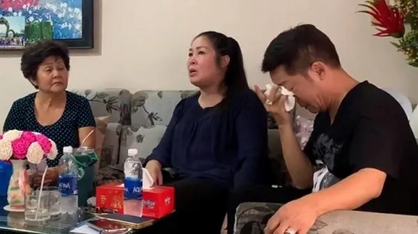 NSND Hồng Vân và danh hài Minh Nhí đã có cuộc gặp gỡ với gia đình Anh Vũ tại nhà riêng ở Q.Bình Thạnh