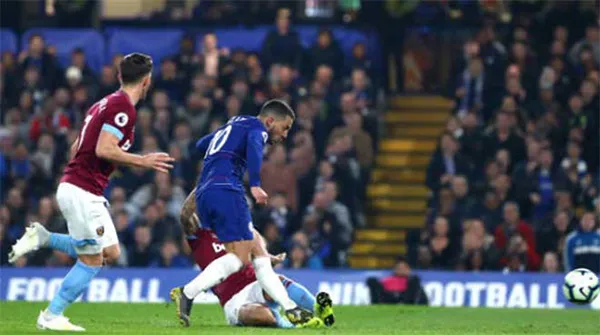 Kết quả Ngoại hạng Anh 9/4: Hazard tỏa sáng giúp Chelsea chiếm vị trí thứ 3 trên bảng xếp hạng