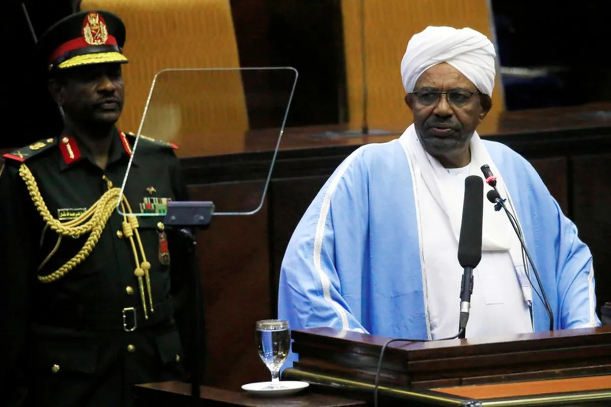 Tổng thống Omar al-Bashir phát biểu tại văn phòng Quốc hội Sudan ở Khartoum, ngày 1/4/2019 (Ảnh: Reuters)