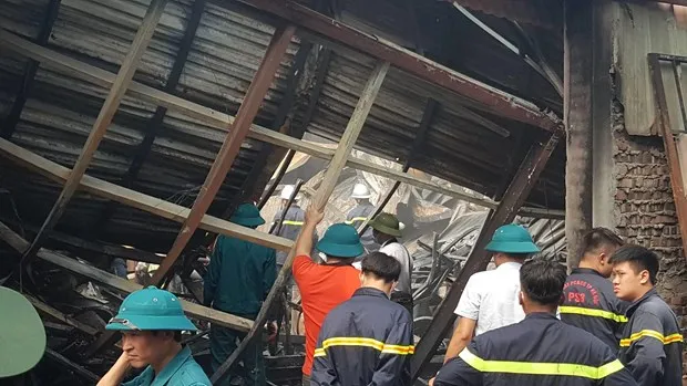 Vụ cháy sáng 12/4 tại Hà Nội khiến 8 người chết và mất tích. 