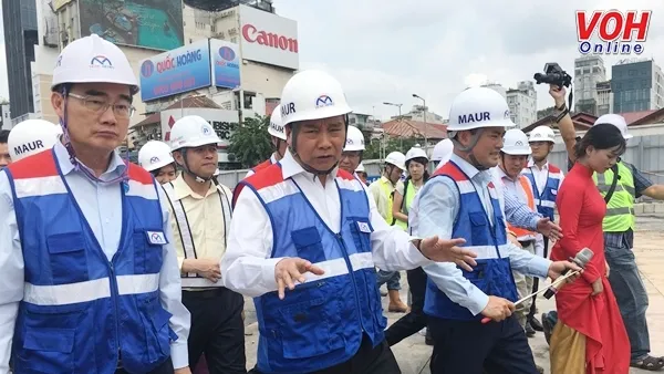 Thủ tướng Chính phủ Nguyễn Xuân Phúc thị sát công trường tuyến metro số 1 Bến Thành – Suối Tiên