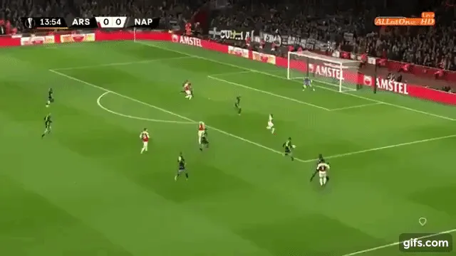 Diễn biến Arsenal vs Napoli tại lượt đi tứ kết Cup C2: Arsenal đặt một chân vào bán kết