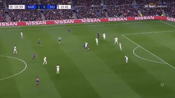Messi lập cứ đúp cho Barca