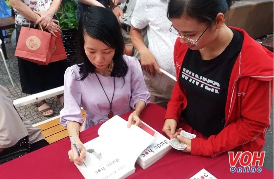  Dịch giả Nguyễn Bích Lan, sách mới, Bestseller 