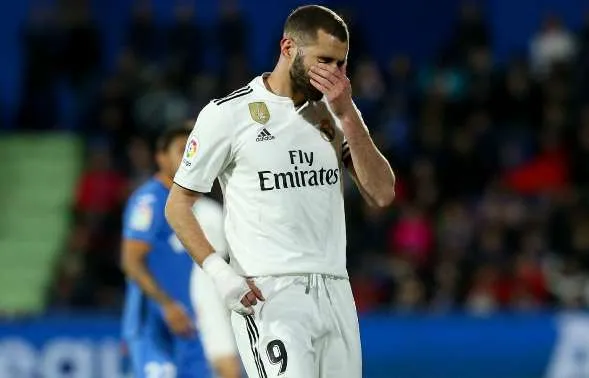 Zidane không hài lòng với hàng công Real