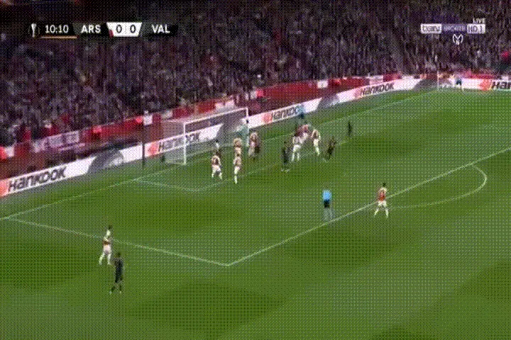 Diễn biến Arsenal vs Valencia tại lượt đi bán kết Cup C2: Arsenal đặt một chân vào chung kết