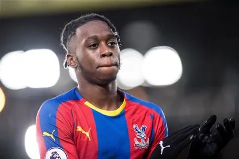 Wan-Bissaka không rời Crystal Palace ở Hè 2019