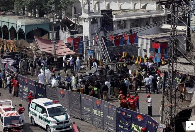 Pakistan: Nổ bom gần đền thờ Hồi giáo, ít nhất 10 người thiệt mạng