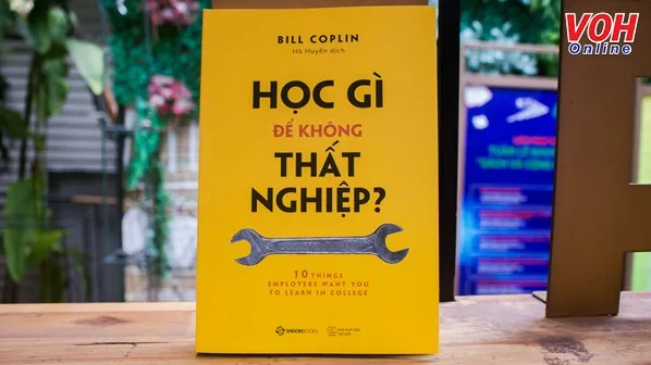 “Học gì để không thất nghiệp?” của tác giả Bill Coplin do Hà Huyền dịch sang tiếng Việt.